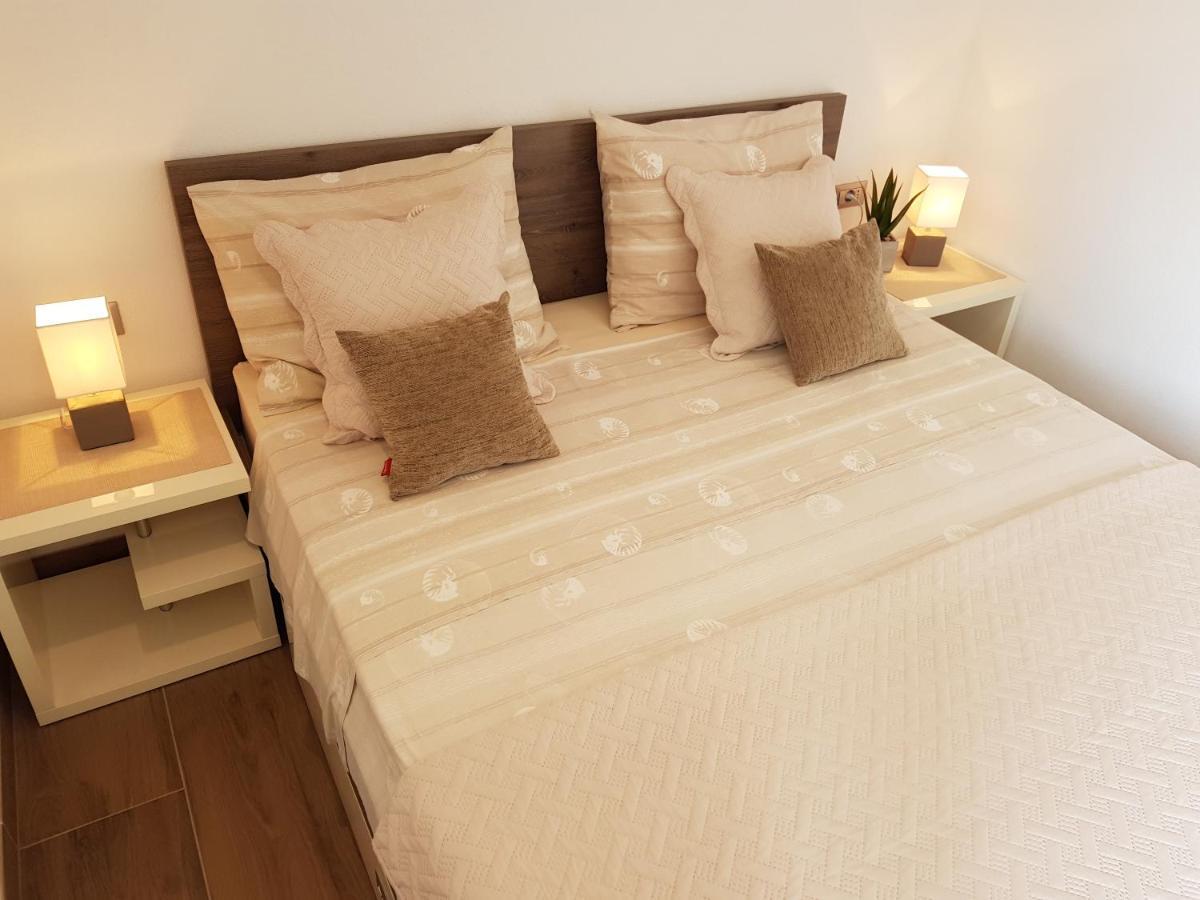 Apartments Huljic Đảo Hvar Ngoại thất bức ảnh