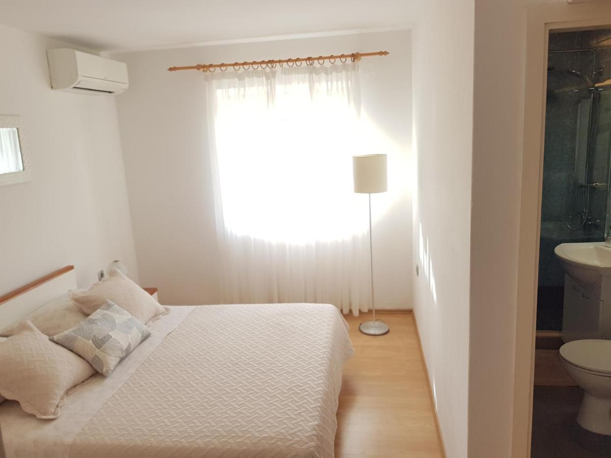 Apartments Huljic Đảo Hvar Ngoại thất bức ảnh