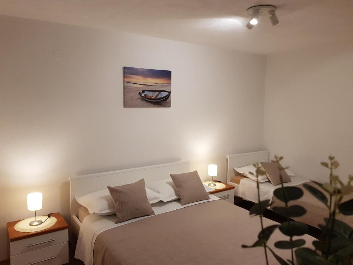Apartments Huljic Đảo Hvar Ngoại thất bức ảnh