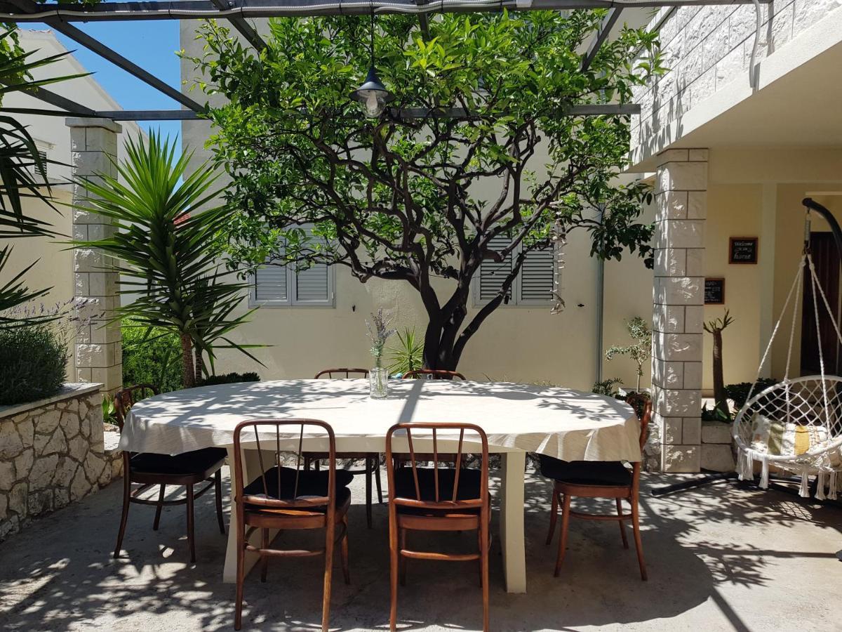 Apartments Huljic Đảo Hvar Ngoại thất bức ảnh