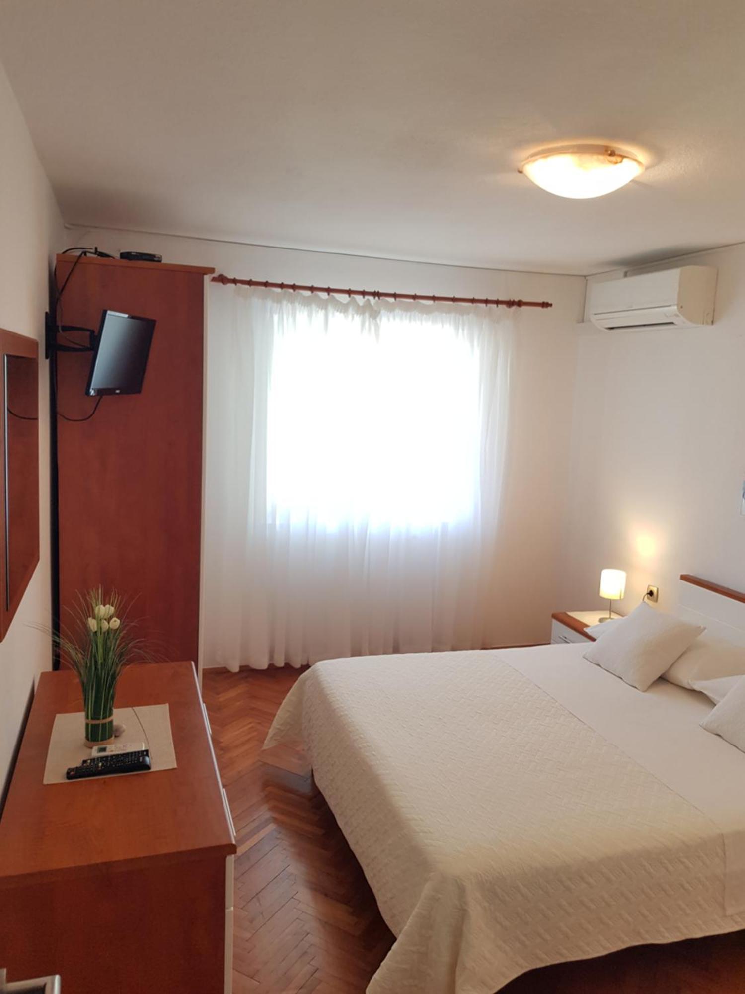 Apartments Huljic Đảo Hvar Phòng bức ảnh