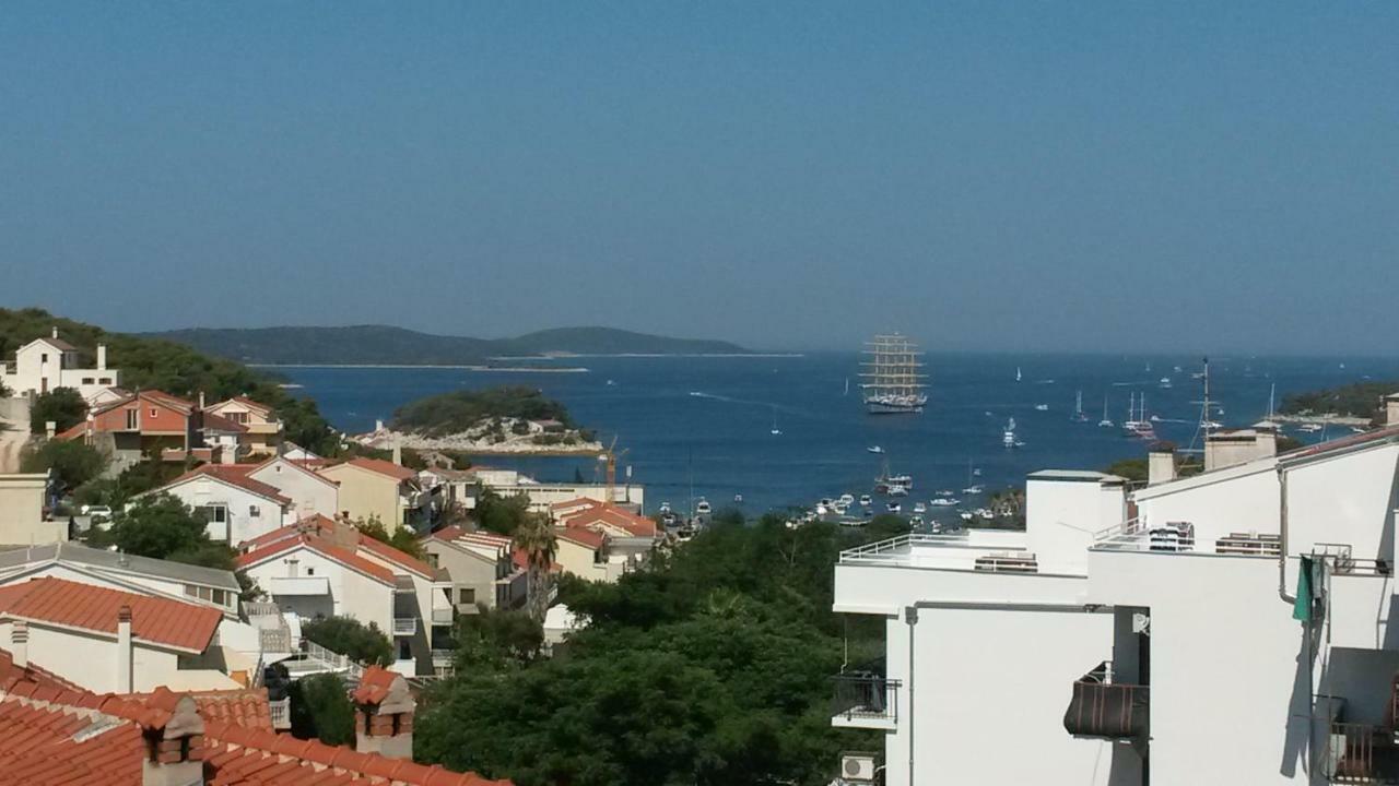 Apartments Huljic Đảo Hvar Ngoại thất bức ảnh
